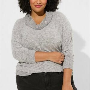 Torrid Super Soft Plush Cowl Neck Long Sleeve Tunic Sweatshirt Light Gray Size 5